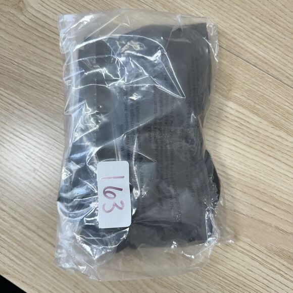 Lululemon Surf Shorts Women's Size 6 Black 2.5" Inseam Scalloped Edge Cheeky - Picture 9 of 9